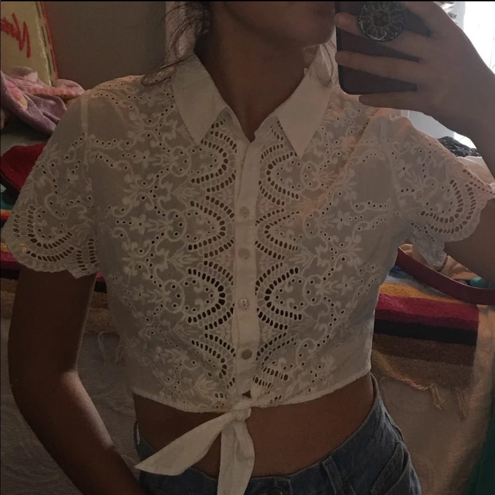 White crop top